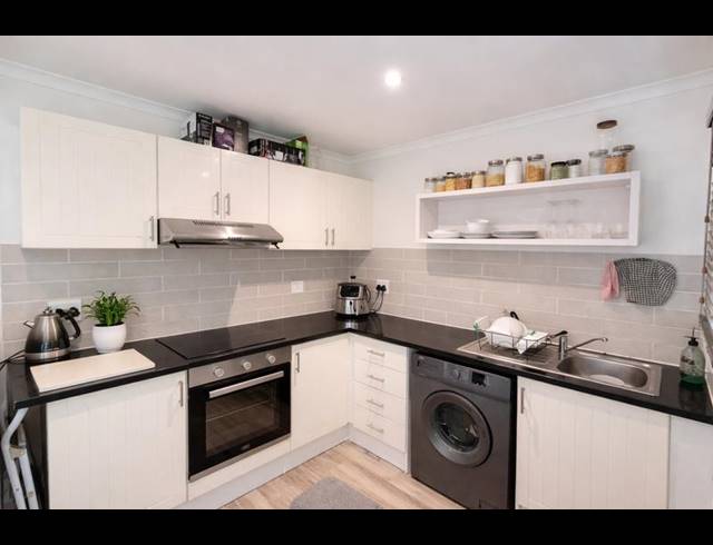 1 BEDROOM APARTMENT FOR SALE IN RONDEBOSCH